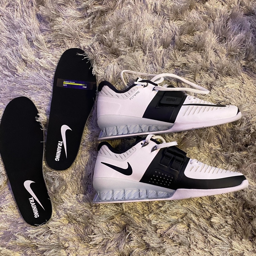 Women’s Nike Romaleos 3 Weightlifting Shoes 8.5